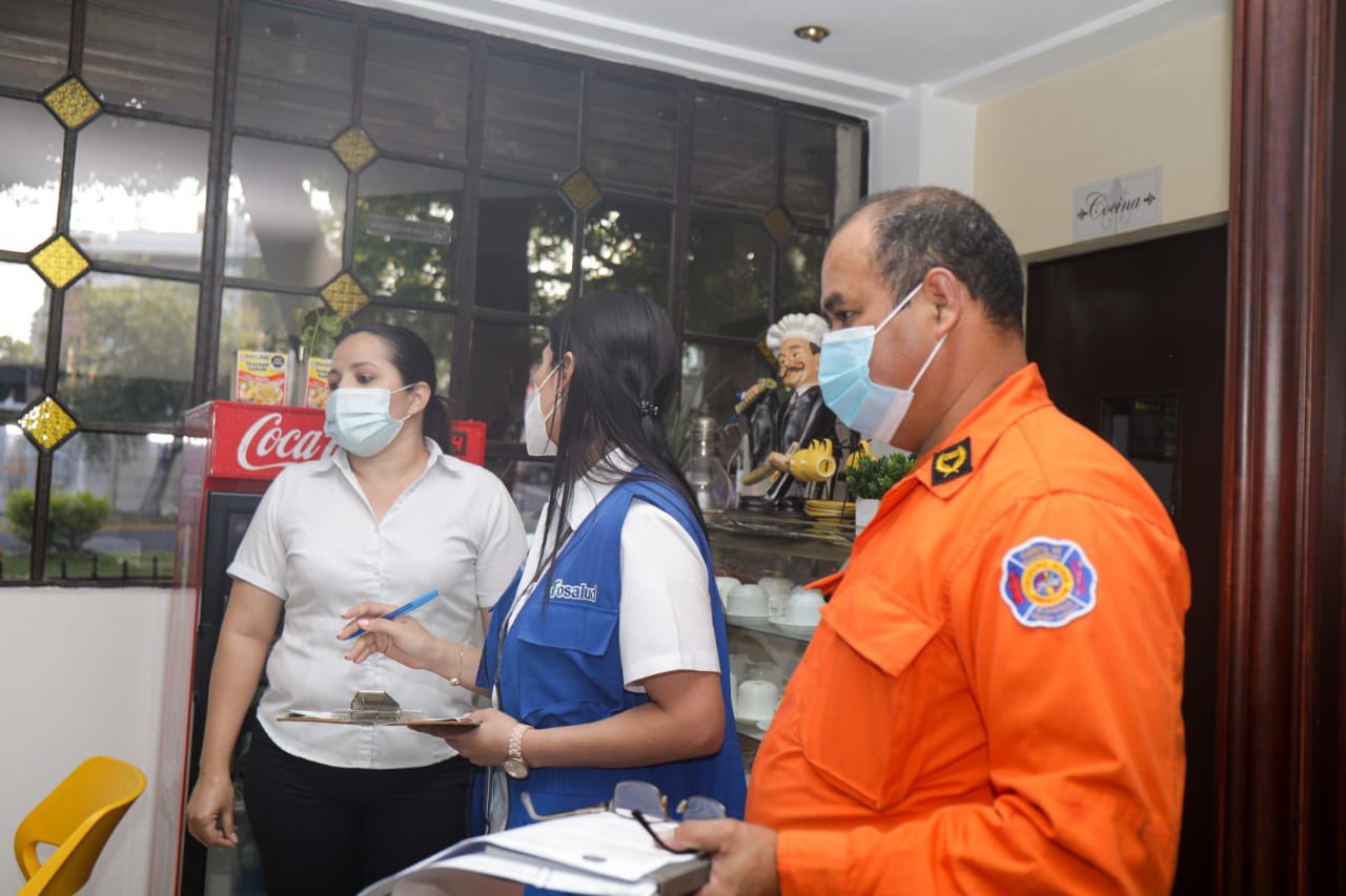 Gobierno inspecciona que negocios en Zona Rosa cumplan medidas de bioseguridad gobierno-inspecciona-que-negocios-en-zona-rosa-cumplan-medidas-de-bioseguridad
